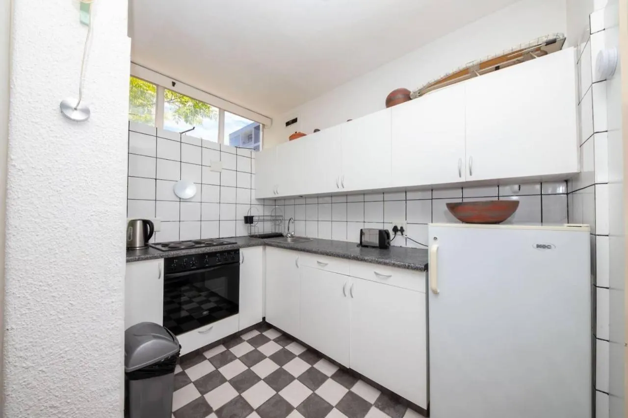 Central Urban Studio with Garden viewSwimming Pool Kapstadt