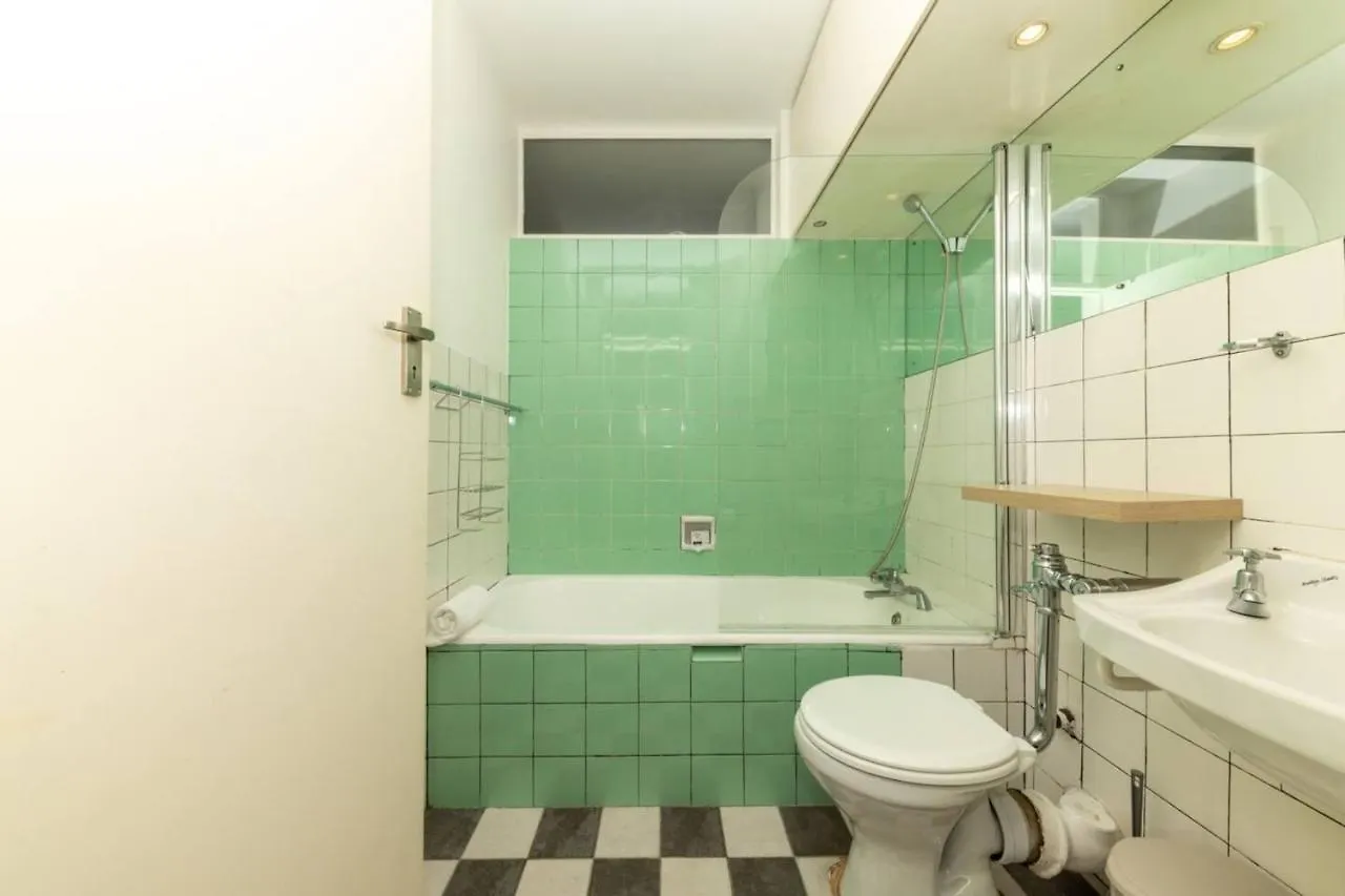 Apartment Central Urban Studio with Garden viewSwimming Pool Kapstadt Südafrika
